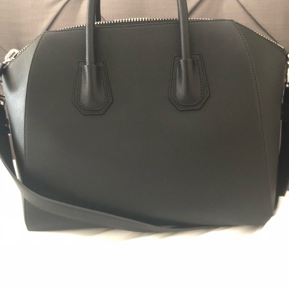 Givenchy Antigona Medium Bag